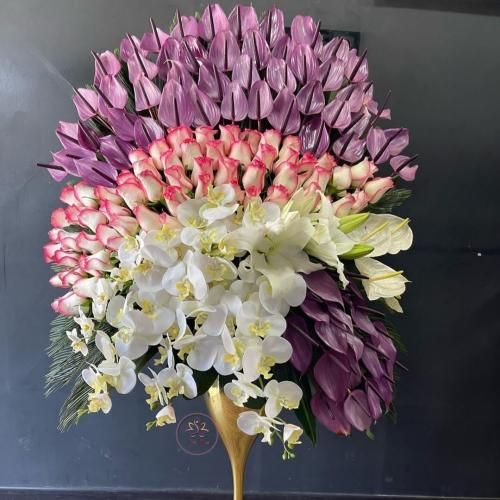  رو موج دست تو می رقصم انگاری تو دریایی و من پری دریایی