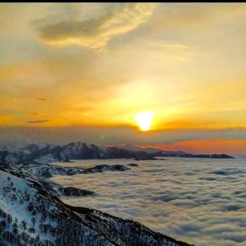  حسودا حسودا حسودا چشم ندارن من و تو رو شاد ببینن