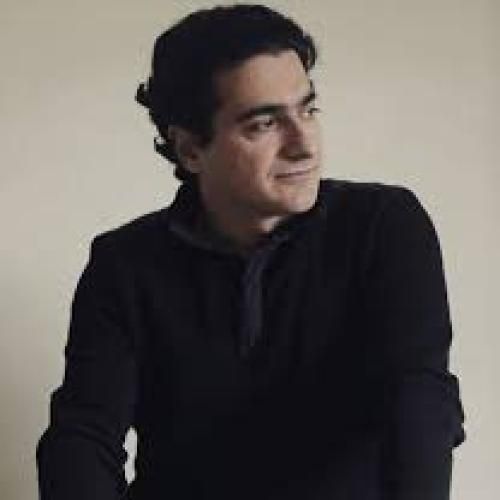 همایون شجریان تو مرد نیک ساده ای زر را به دزدان داده ای