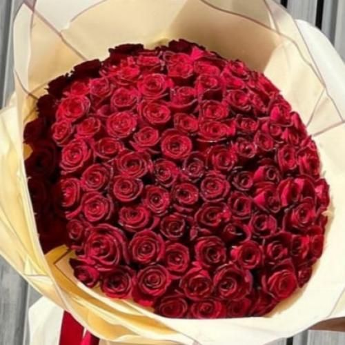  یه شب مهتاب ماه می‌آد تو خواب منو میبره کوچه به کوچه