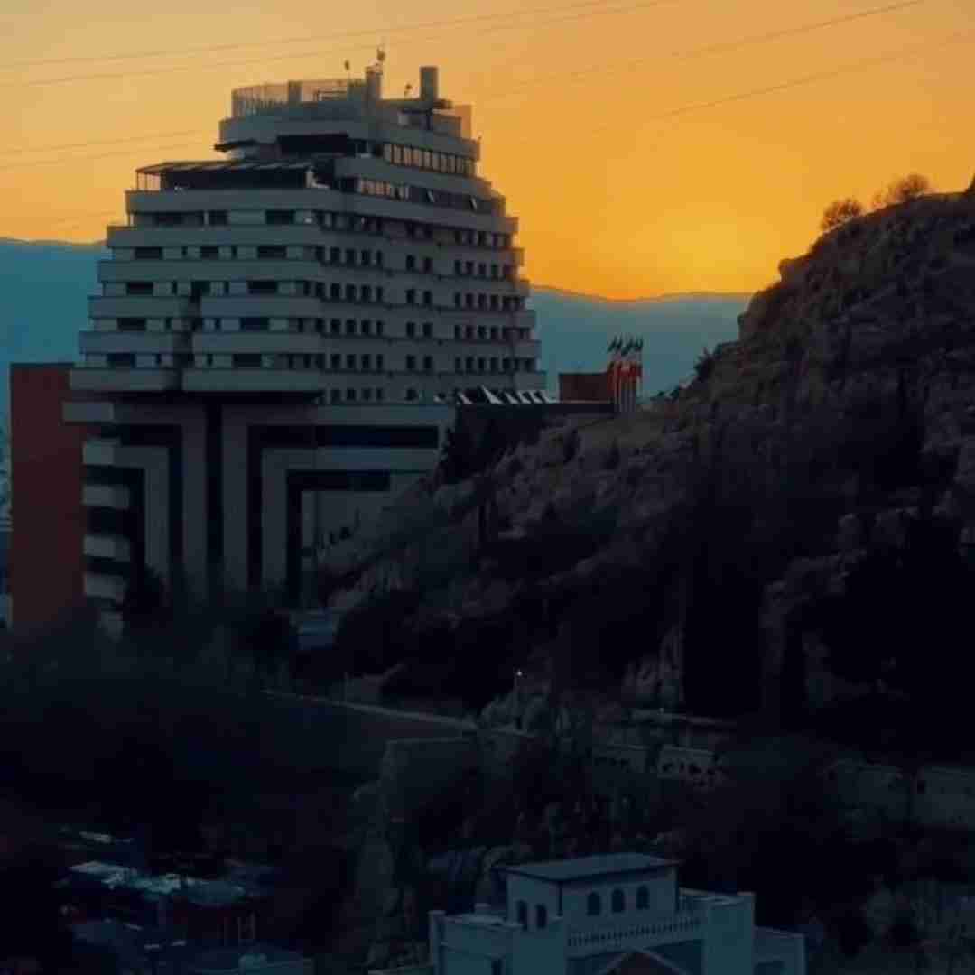 پری زنگنه خورشید خانم
