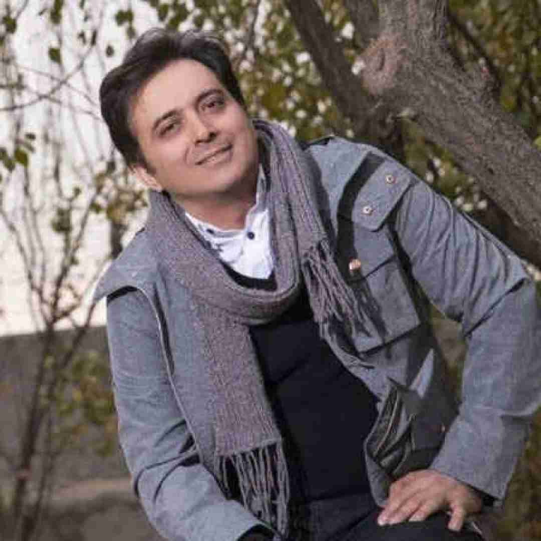 مجید اخشابی هنگام پرواز