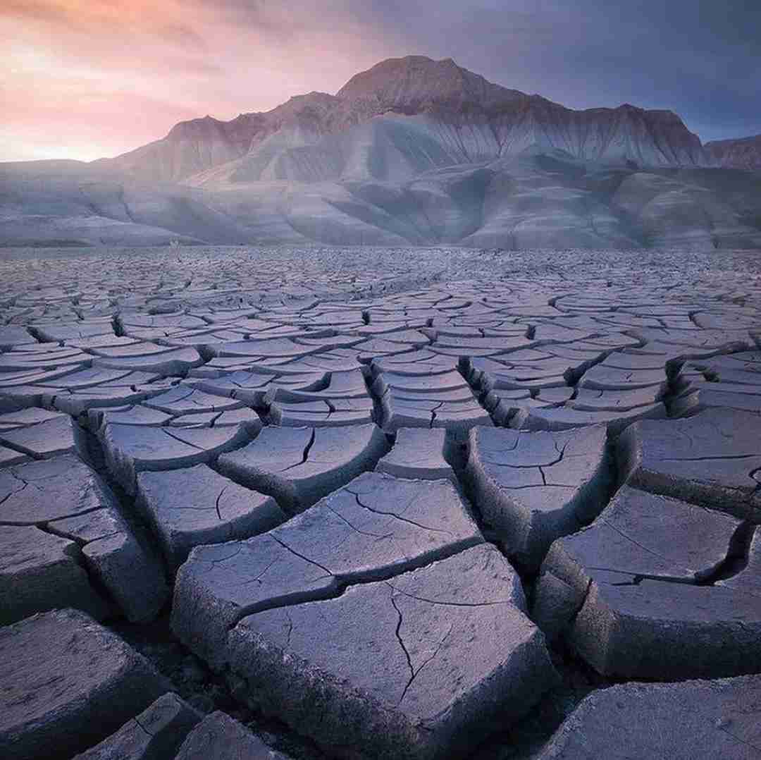  تو سختیا ننم بغلم کرد
