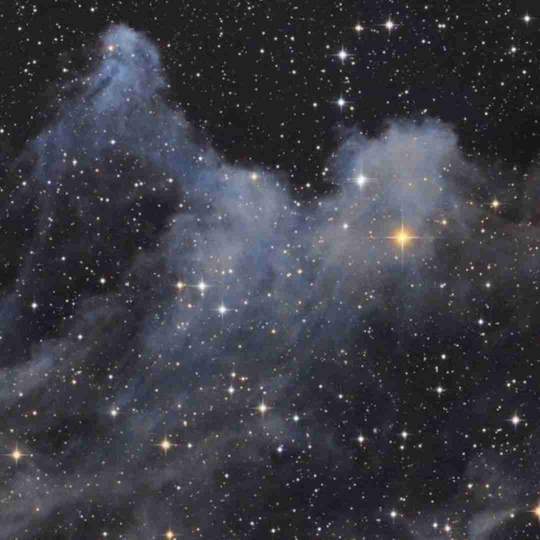 شلوار بگ هدفون و یه سیگار برگ شدی بازیگر سریال گنگ