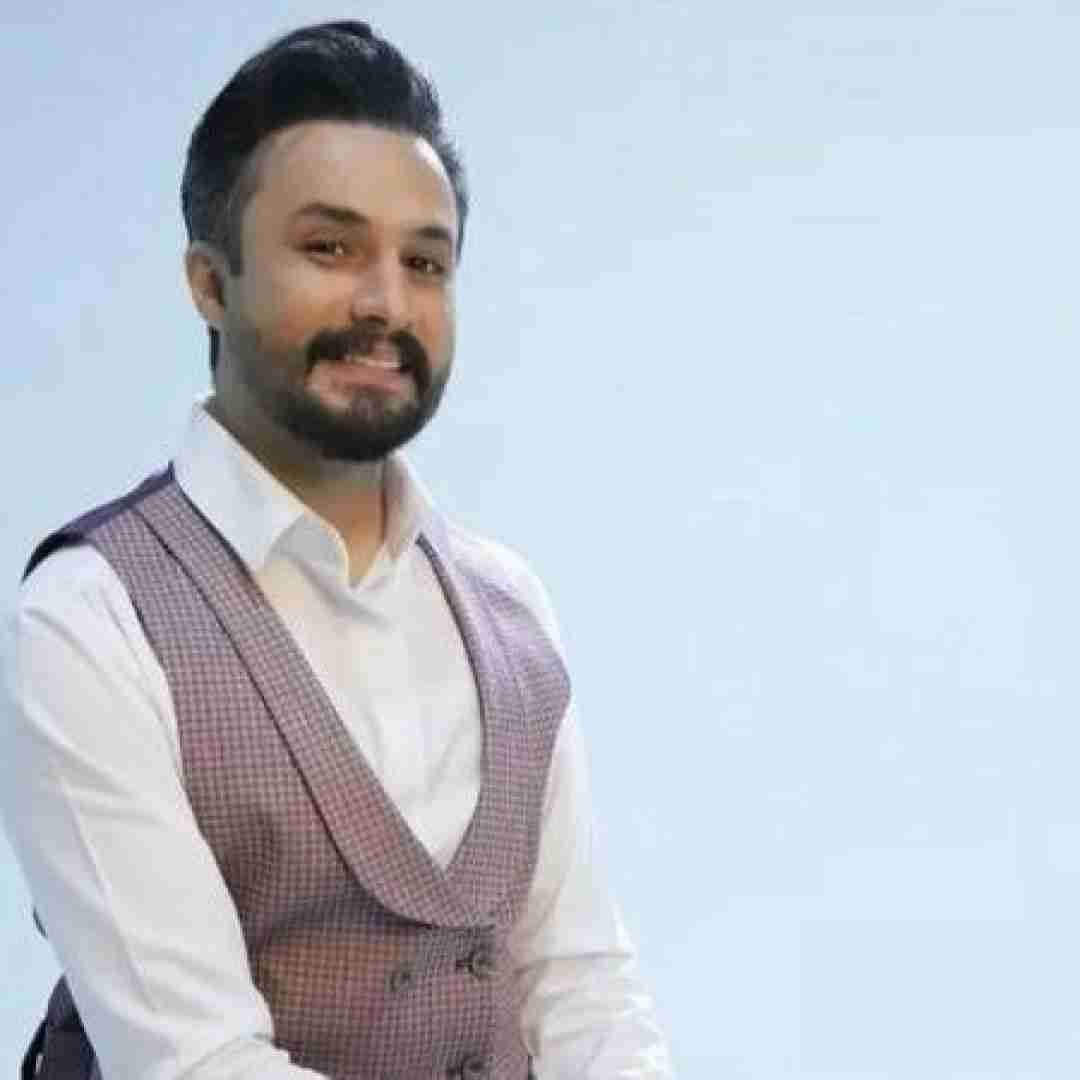 راغب آروم آروم آروم داره میلرزه رو شیشه