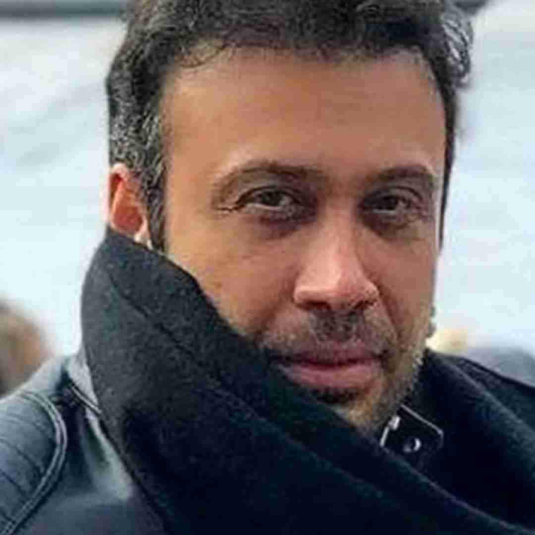 محسن چاوشی ببار چشم من ببین چه سیرم ازت