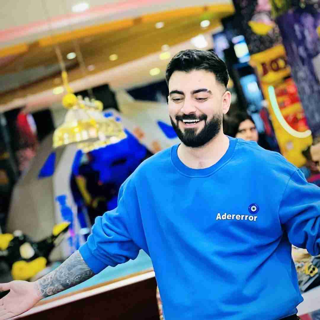 رامین تجنگی رو به روم شبو سیاهی بی کسی پشت سرم