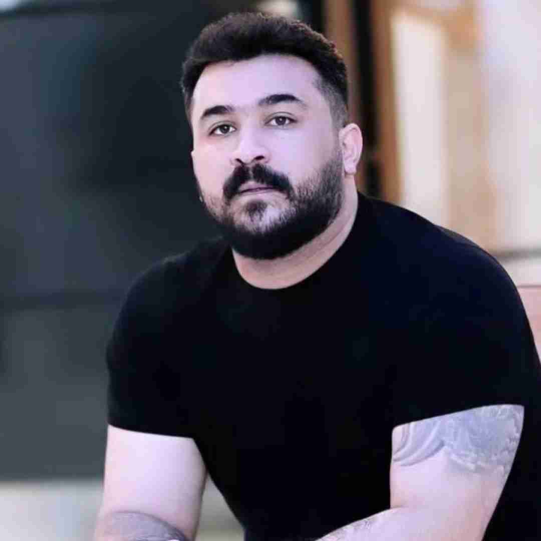 رضا کرمی تارا و وختی تنیام هیشتی گشتی جنگه ناو سرم
