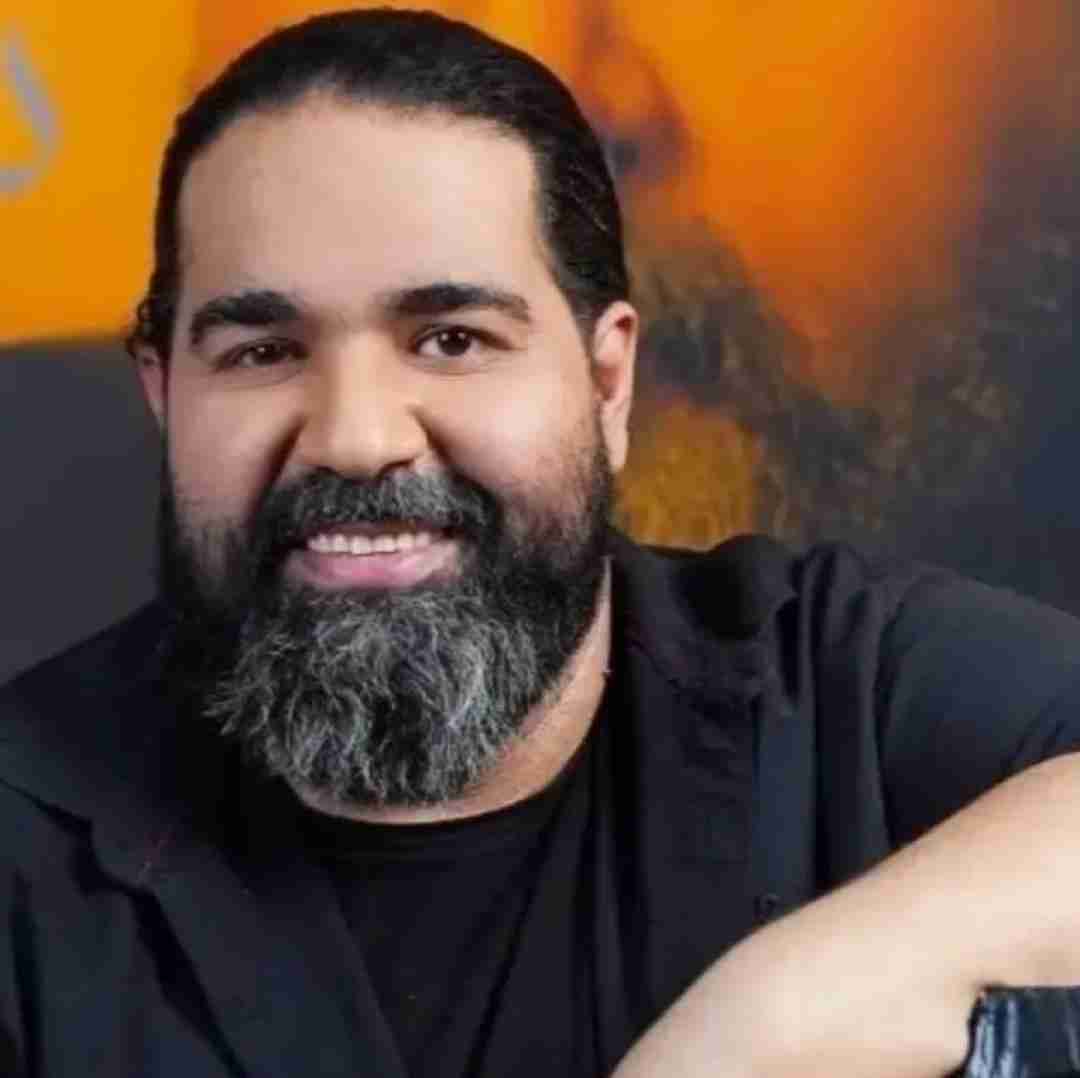 رضا صادقی پشت سرت جلوم هرکسی بد بگه بدجوری بد میبینه