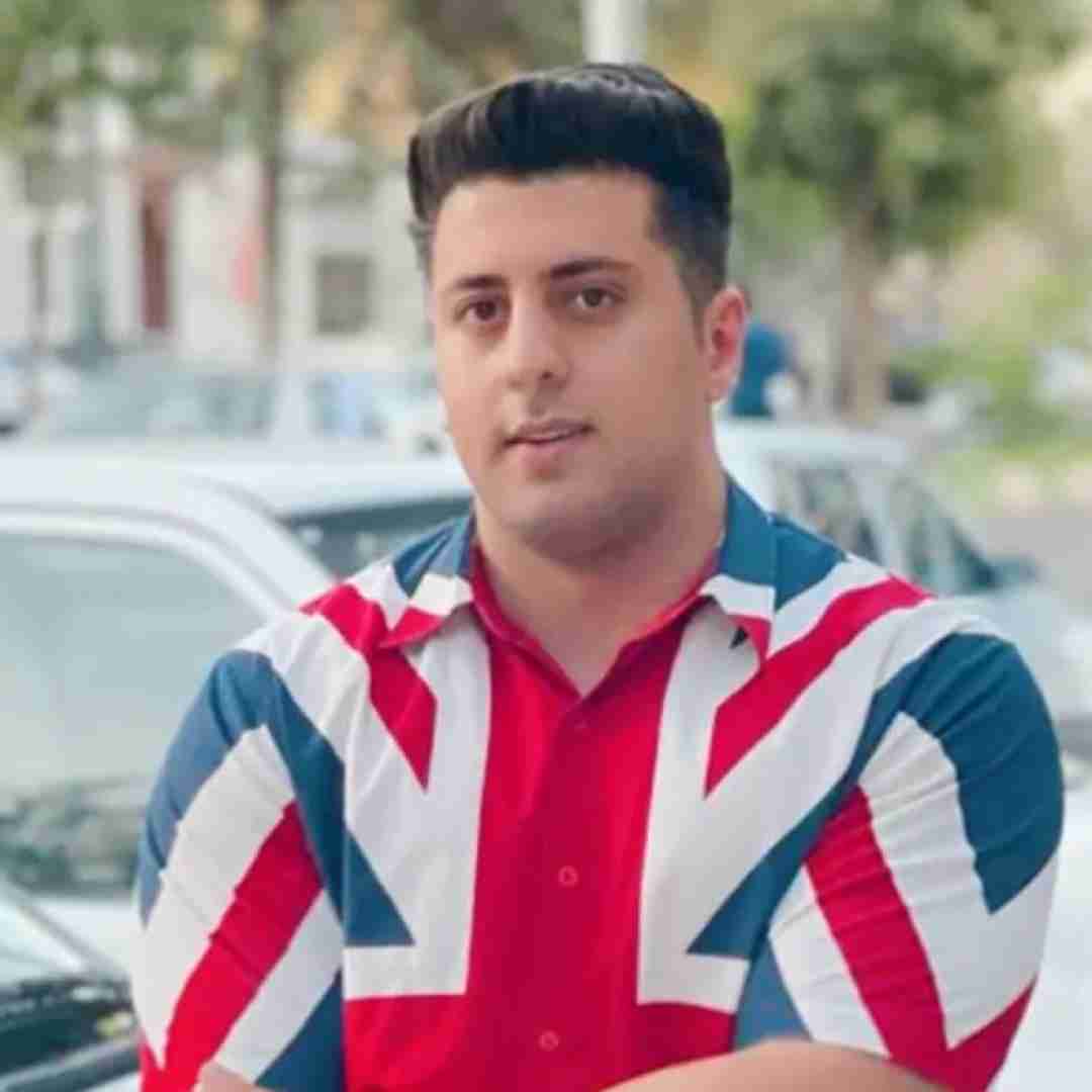سبحان رستمی باید چن سال بگذره که فکر لامصبت از سرم بپره