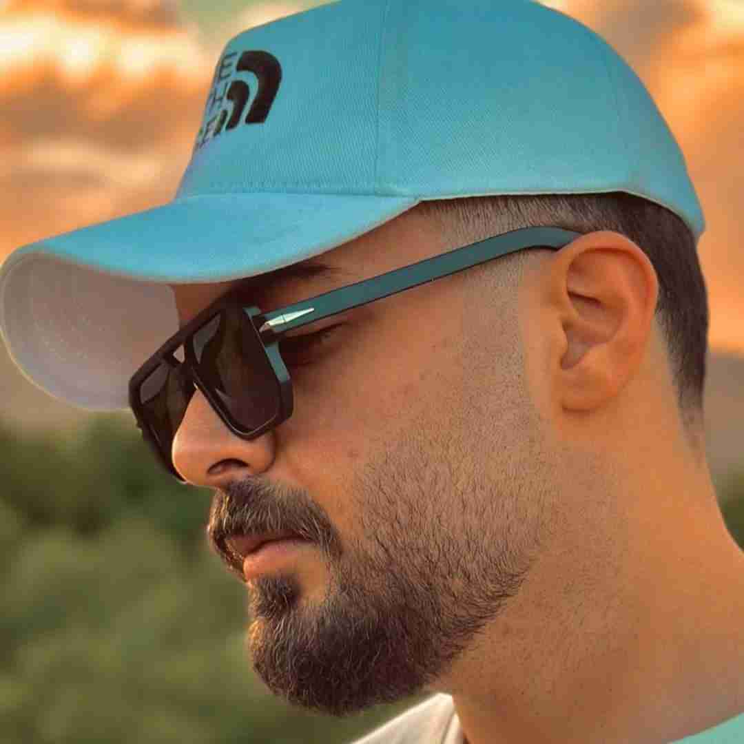 شاهان خودمون کم بدبختی داریم توام این وسط