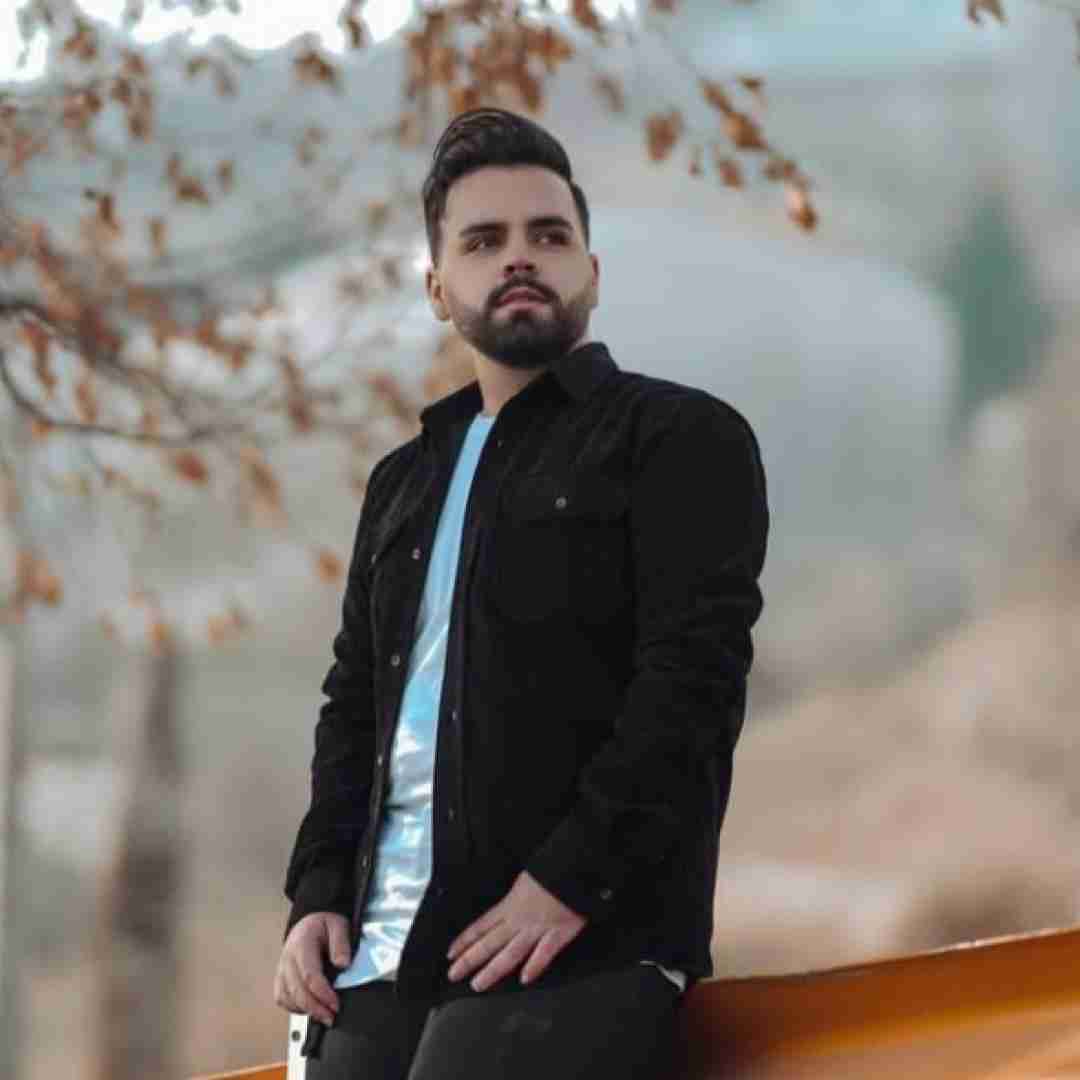 محسن آقاخانی پاتوق تنهاییام شونته برگ برندم چال رو گونته