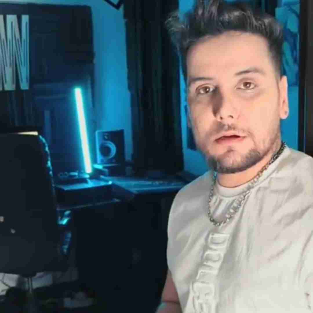 ارشاد الماس چشمات دیگه ارزشش افتاد