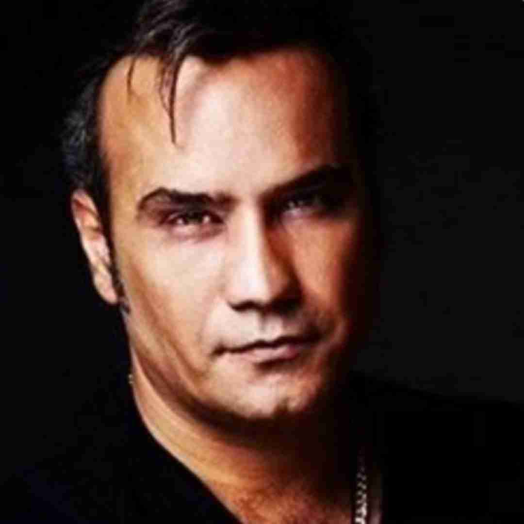 شهرام شکوهی زمستونش و از بهار بیشتر دوست داره