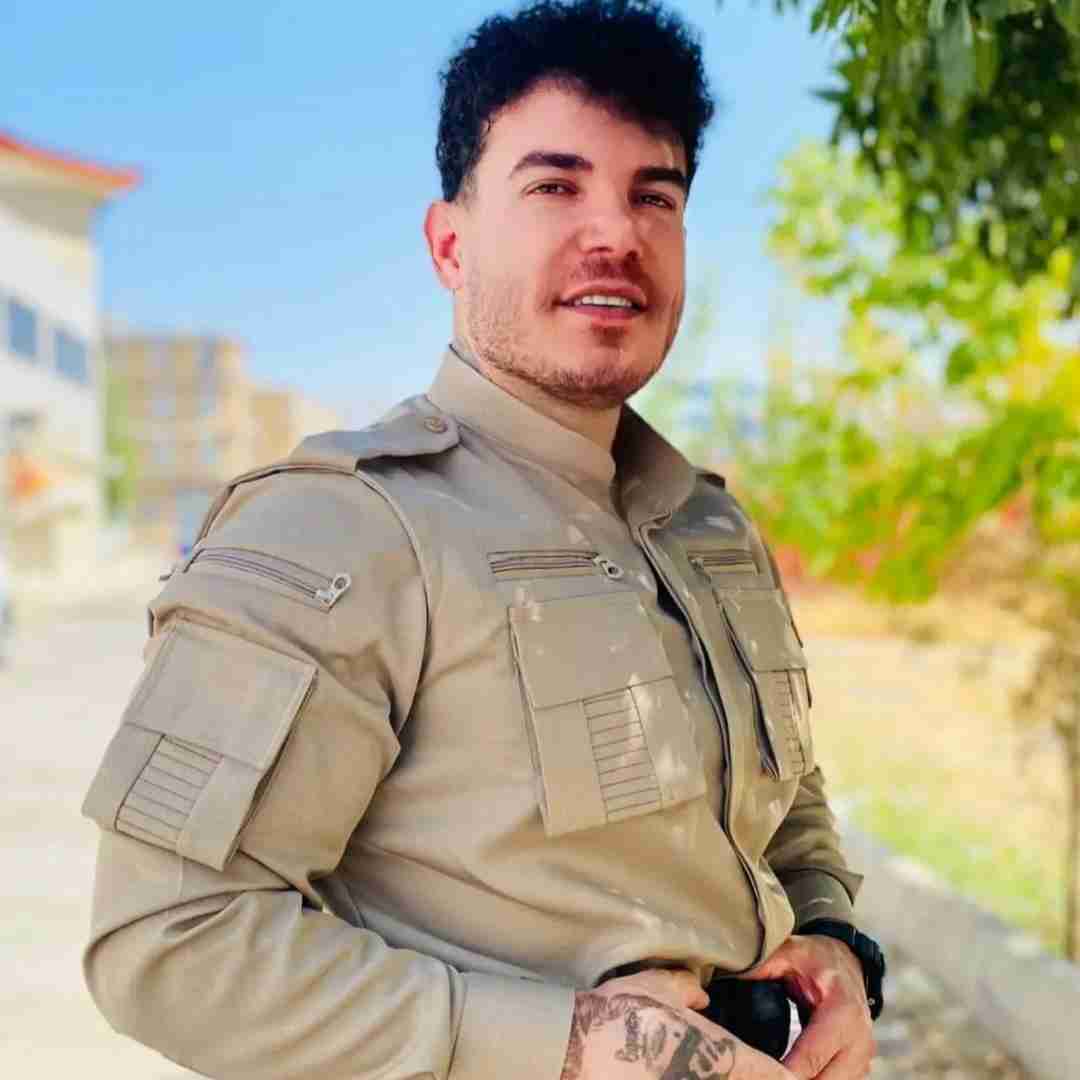 فرهاد فرهادی هم شرا شویی هم با کلاسی