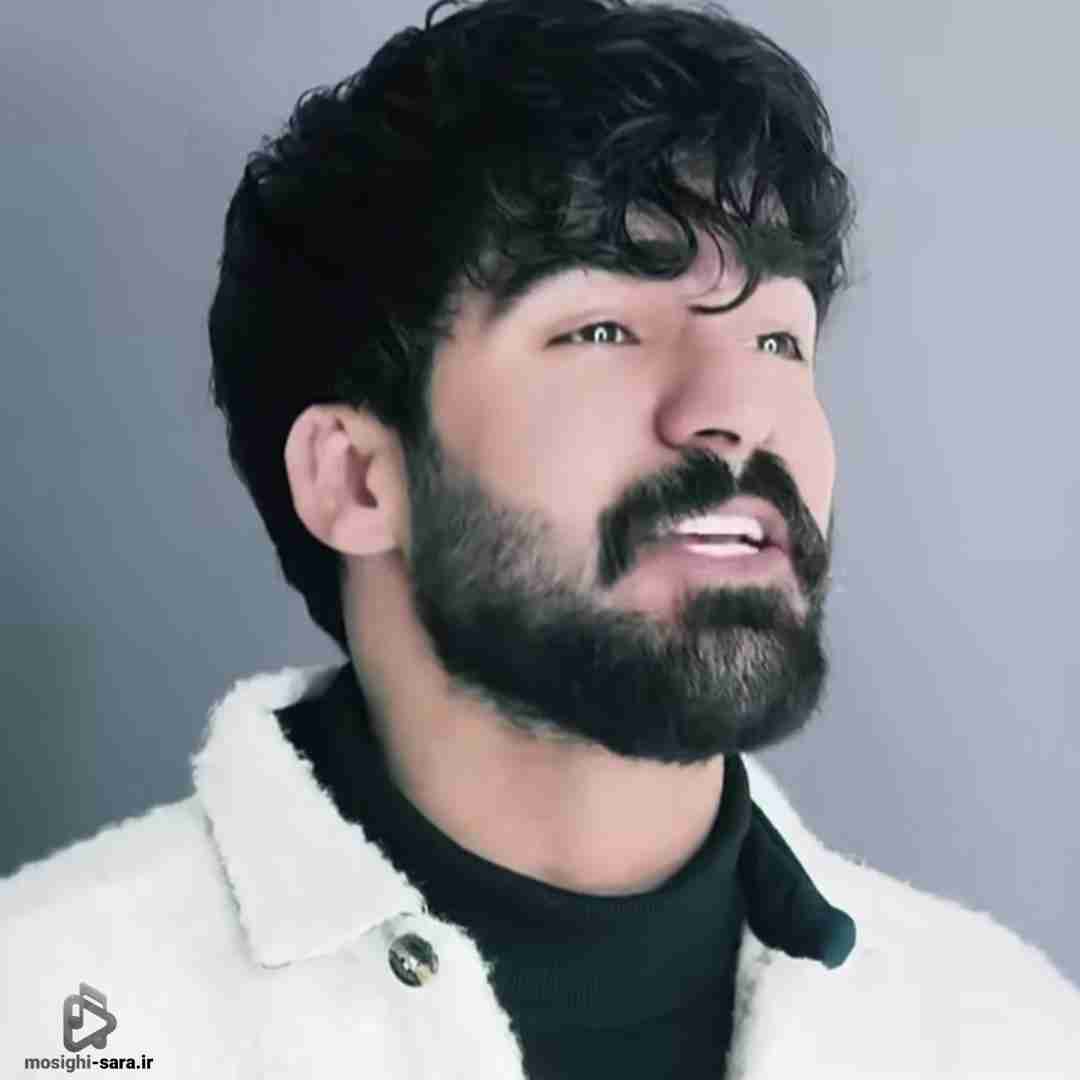 حمیدرضا بابایی میخونم آخ که دیگه فرنگیس عشق تو داغونم کرد
