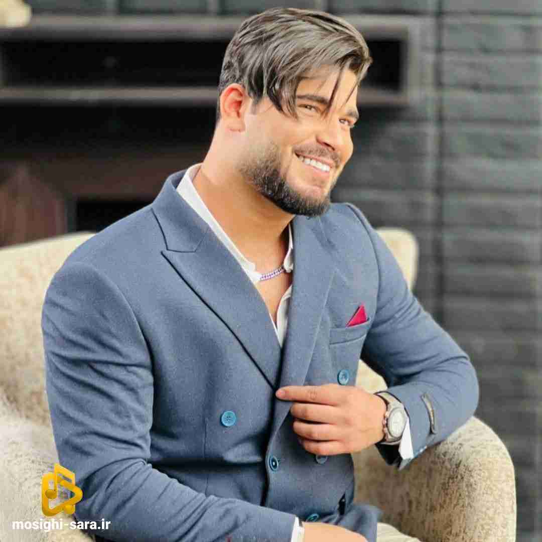 ریوان ساکتو جمع کنم بریم به هیشکی نگیم