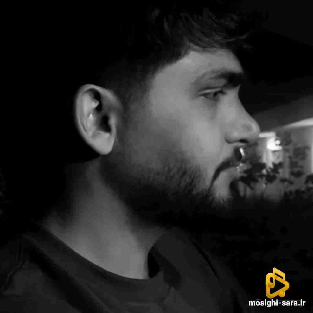 علی علیزاده حلقه ی دست مرا اسباب بازی کرد و رفت
