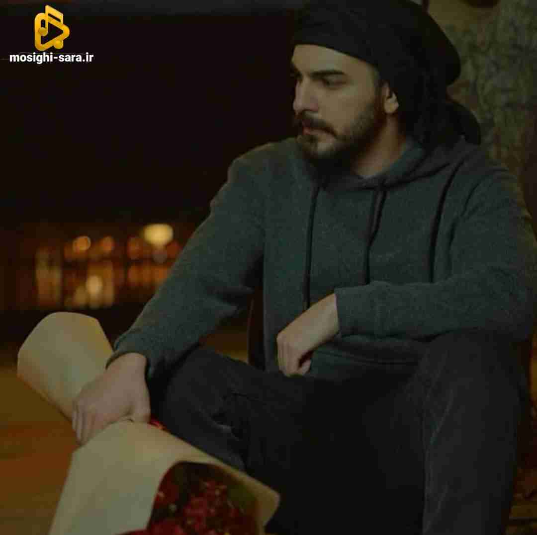 دانلود آهنگ چه رویاهای که ساختیم حیف شروع نکرده از رضام