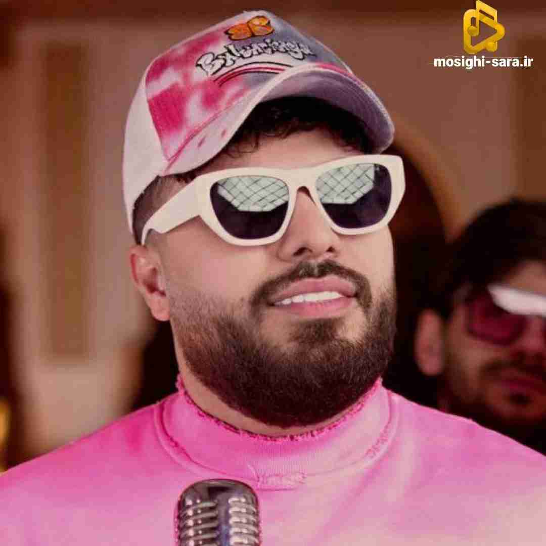 دانلود آهنگ بغلم کن از امید عقابی