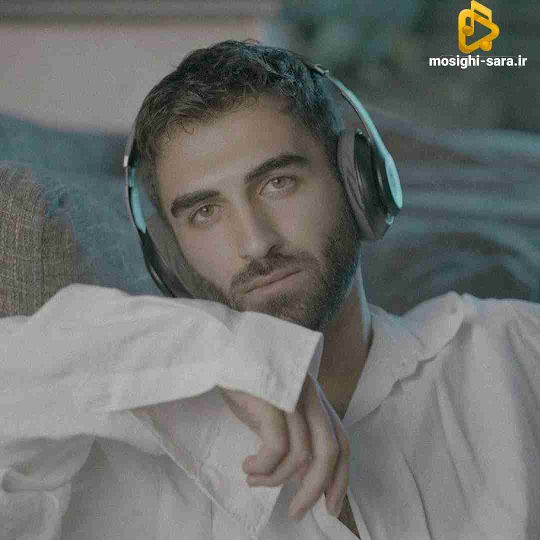جواد آرا به جام آرزو کن به قلبت رجوع کن تا شمعا نشدن