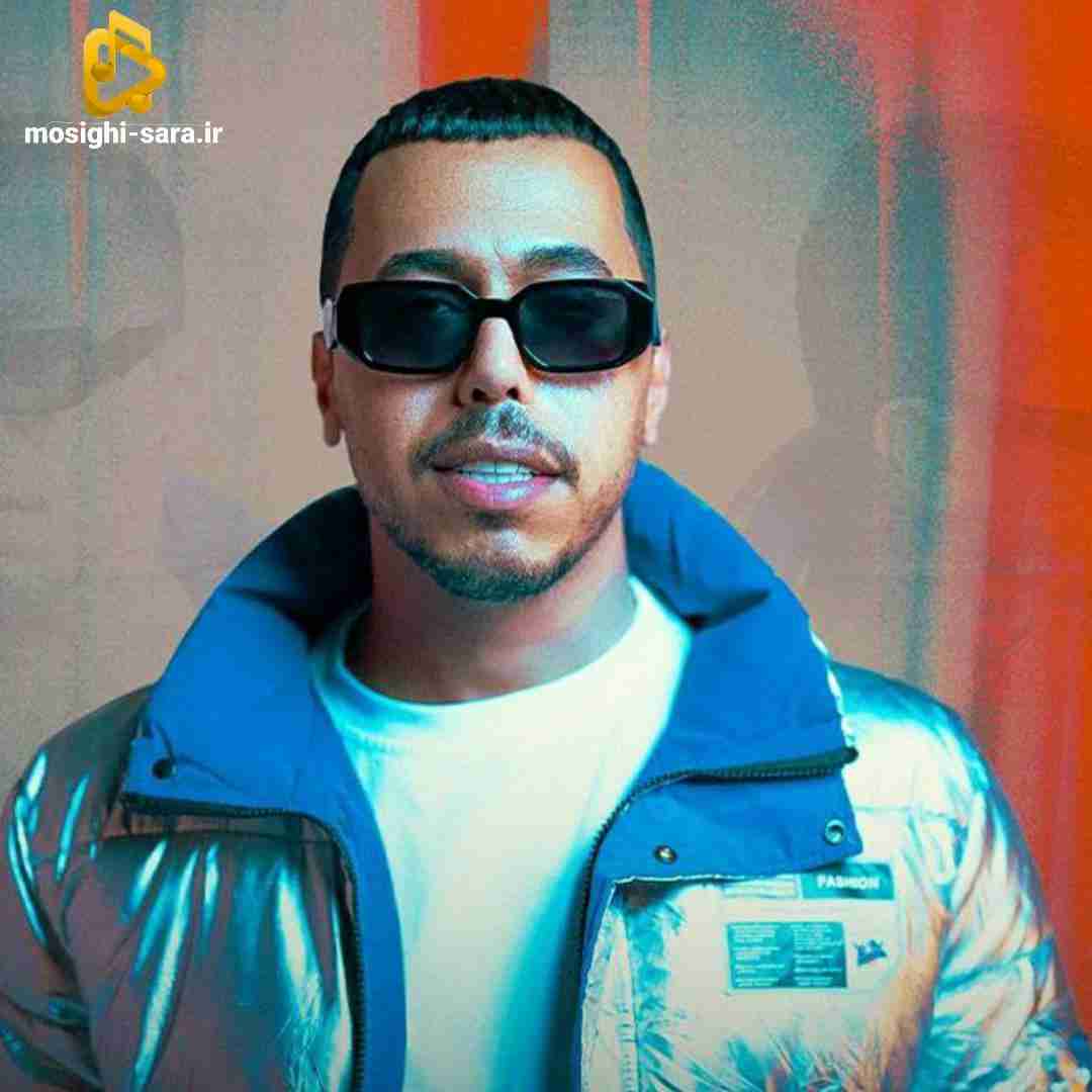 دانوش ماه
