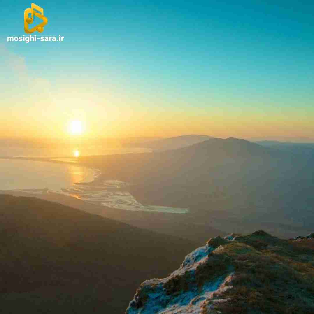  چقد احمق بودم زور چقد زدم برا داشتنت