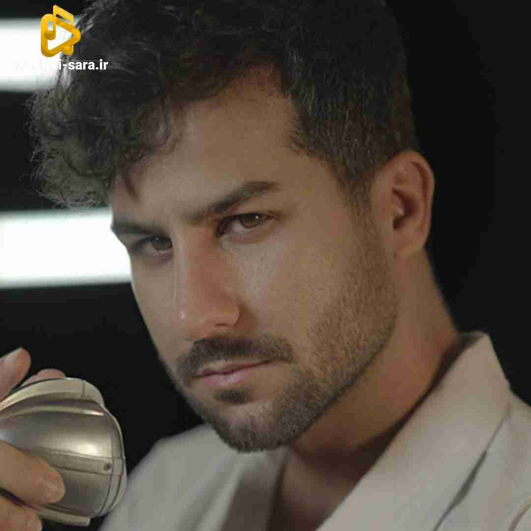حسین منتظری دیگه موزیکای غمگینم نمیچسبه یه بار