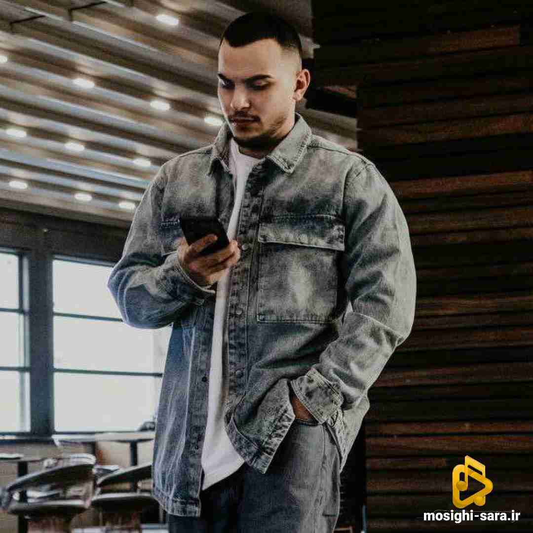 مهیار توی قاب خیس این پنجره ها عکسی از جمعه