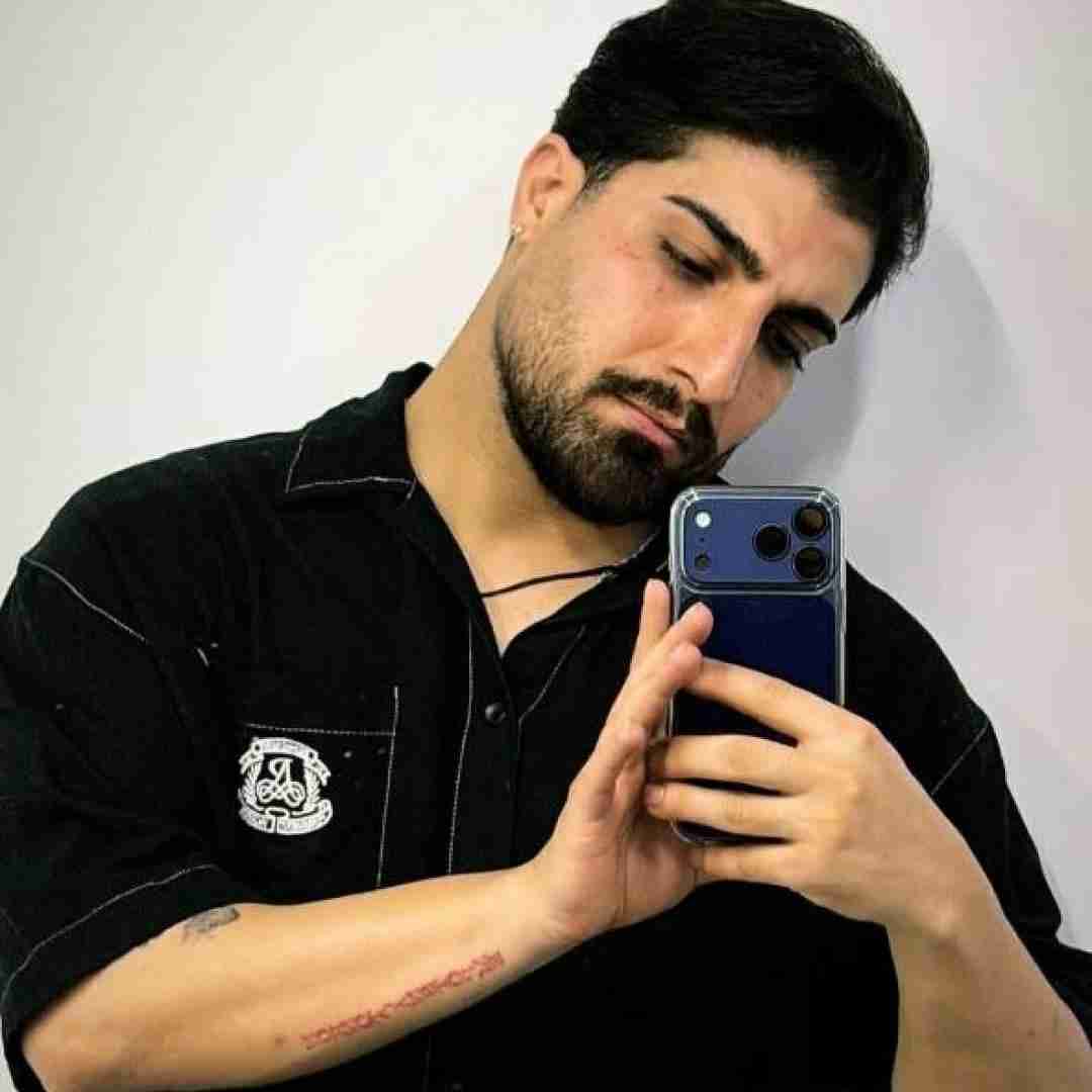 امیر لیام جدیدا تنهایی میشینم احتیاج نرم کسی